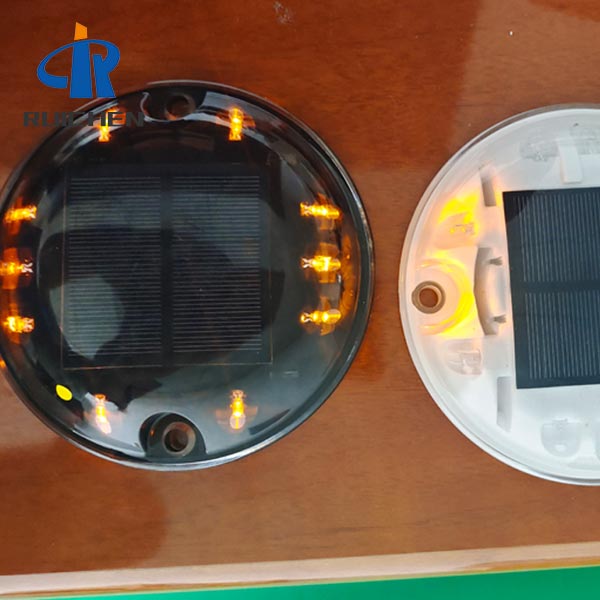 <h3>Tempered Glass Solar Road Stud Light Manufacturer In UAE </h3>
